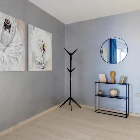 Superlative 3br Penthouse, Private Pool And Views Hal Ghaxiak