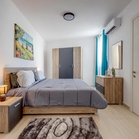 Superlative 3br Penthouse, Private Pool And Views *