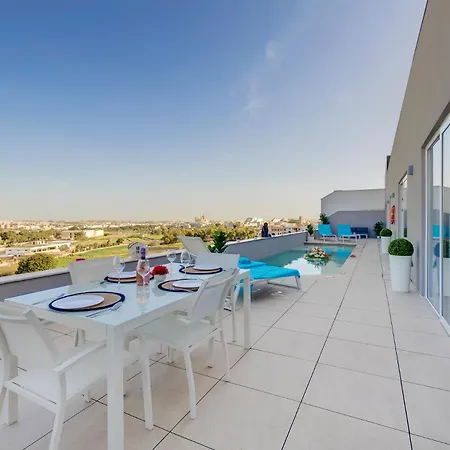 Superlative 3br Penthouse, Private Pool And Views *