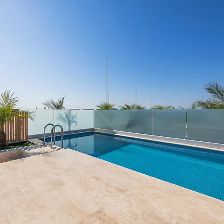 Superlative 3br Penthouse, Private Pool And Views *