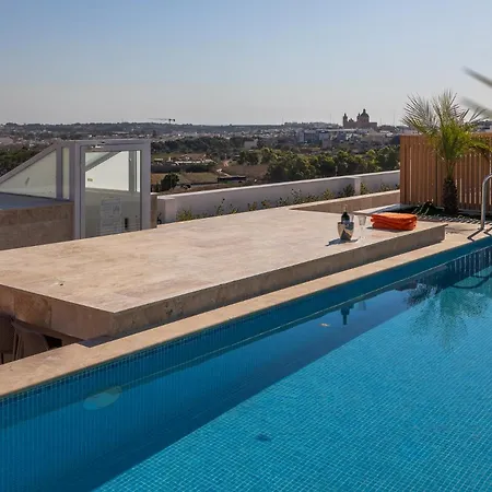 Superlative 3br Penthouse, Private Pool And Views *